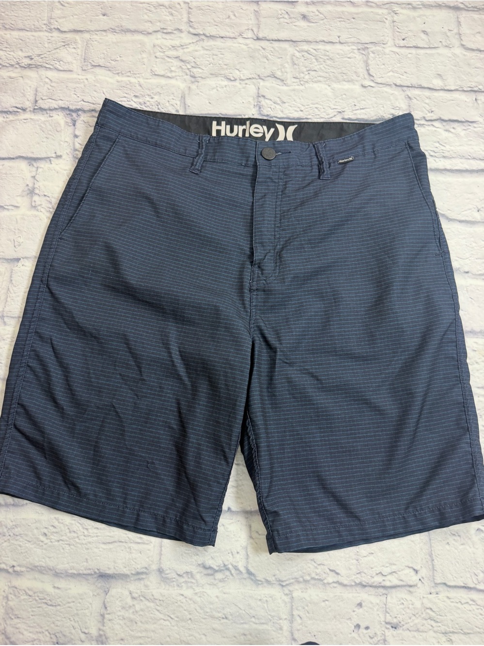Hurley Men's Navy Performance Shorts. Size 32